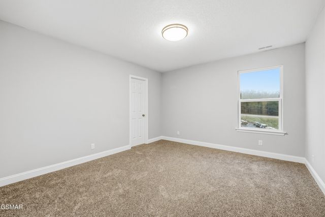 542 Reserve Way, Dandridge, TN 37725