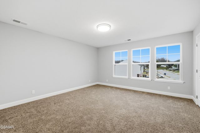 542 Reserve Way, Dandridge, TN 37725