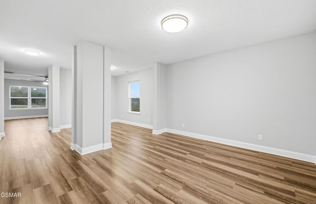 542 Reserve Way, Dandridge, TN 37725