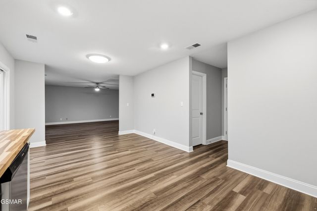 542 Reserve Way, Dandridge, TN 37725