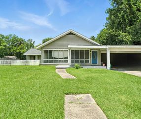 200 N 21st Ave., Hattiesburg, MS 39401