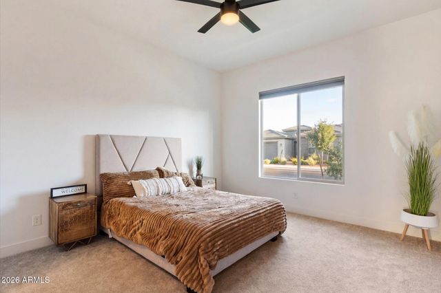 2080 E AQUARIUS Place, Chandler, AZ 85249