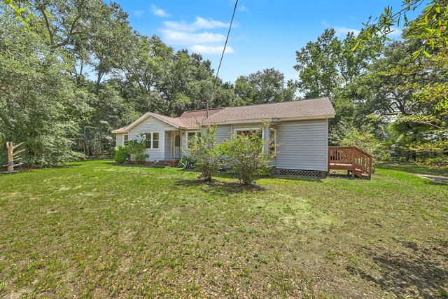 1011 Leonard Drive, Johns Island, SC 29455