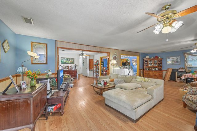 1011 Leonard Drive, Johns Island, SC 29455