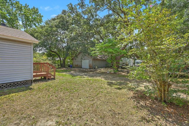 1011 Leonard Drive, Johns Island, SC 29455