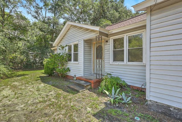 1011 Leonard Drive, Johns Island, SC 29455