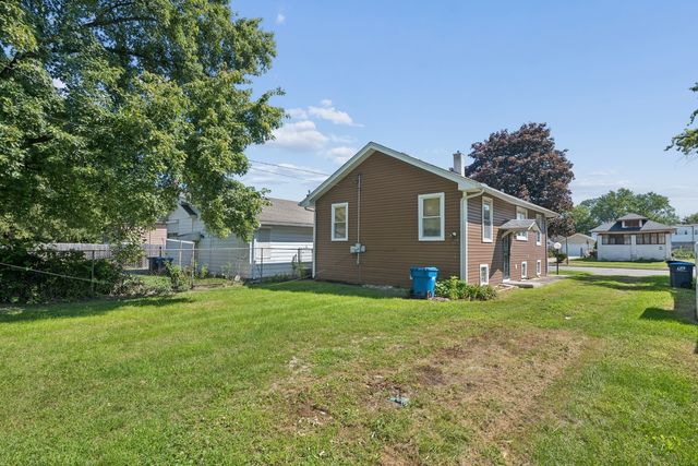 412 S 9th Avenue, Maywood, IL 60153