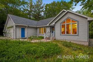 9292 Lakeshore Avenue, Port Sheldon Twp, MI 49460