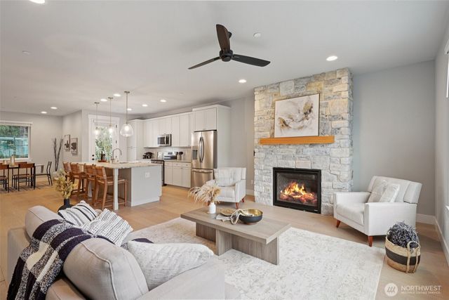 17 160th Place SE, Bothell, WA 98012