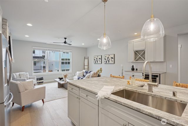 17 160th Place SE, Bothell, WA 98012