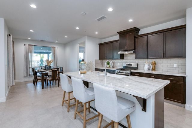 1010 Horizon Drive, Madera, CA 93636