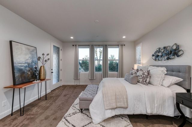1010 Horizon Drive, Madera, CA 93636