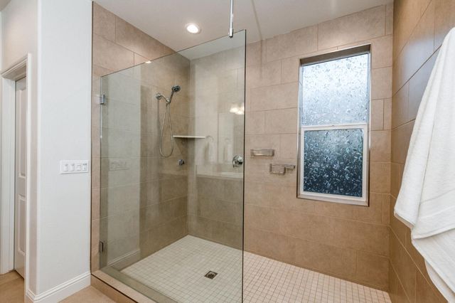 1010 Horizon Drive, Madera, CA 93636