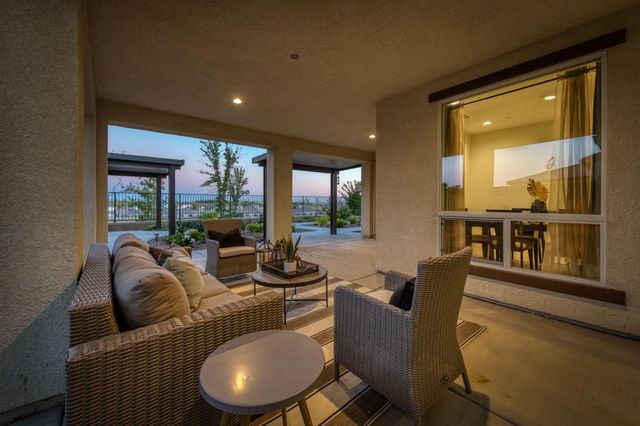 1010 Horizon Drive, Madera, CA 93636