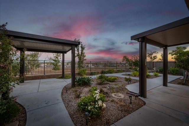 1010 Horizon Drive, Madera, CA 93636