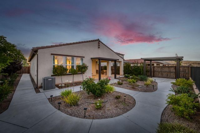 1010 Horizon Drive, Madera, CA 93636