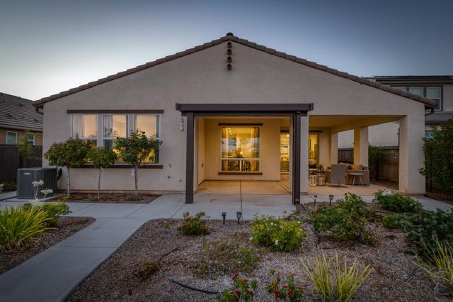 1010 Horizon Drive, Madera, CA 93636