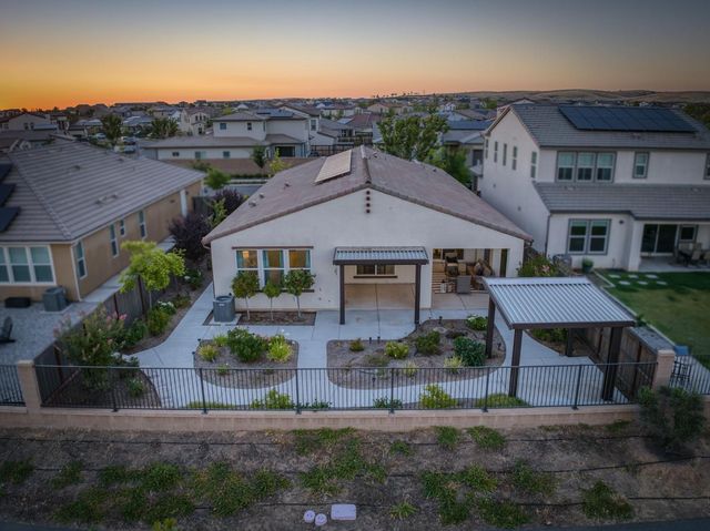1010 Horizon Drive, Madera, CA 93636