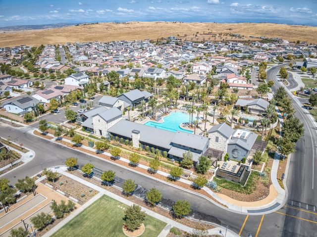 1010 Horizon Drive, Madera, CA 93636
