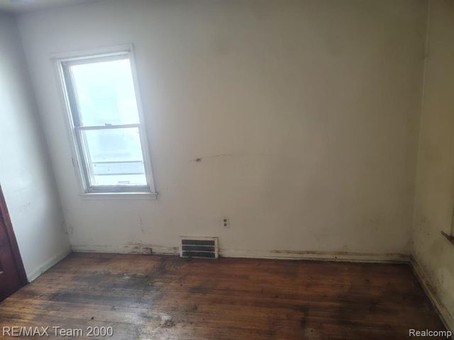 18809 Carrie Street, Detroit, MI 48234