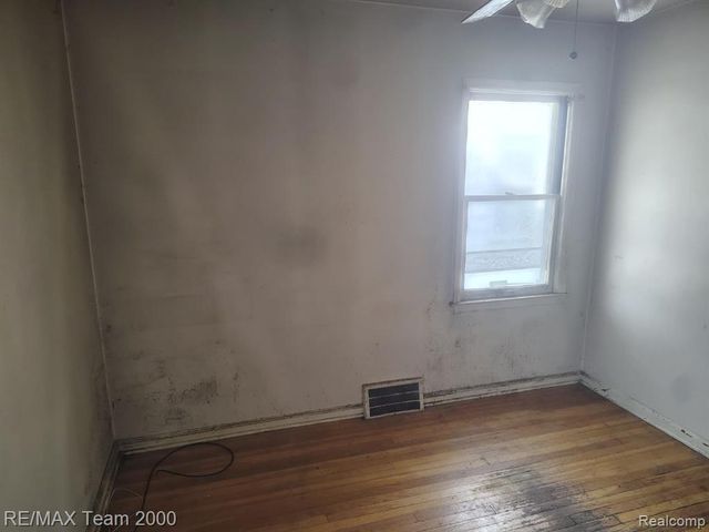 18809 Carrie Street, Detroit, MI 48234