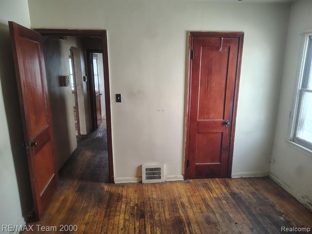 18809 Carrie Street, Detroit, MI 48234