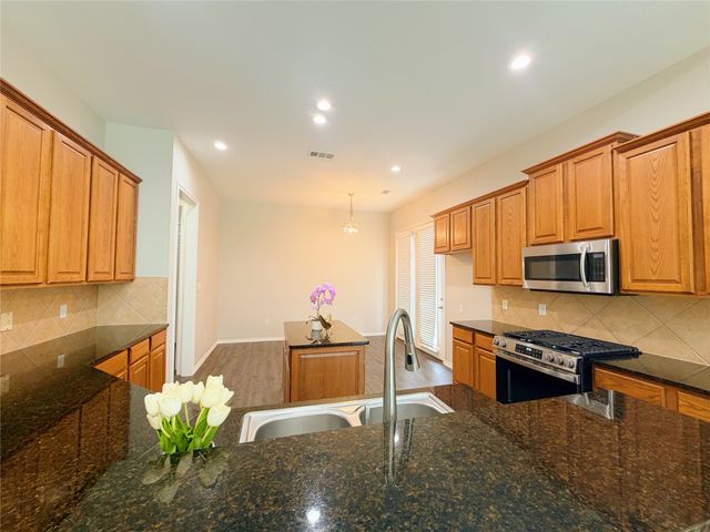 69 Cattail Pond Drive, Frisco, TX 75034