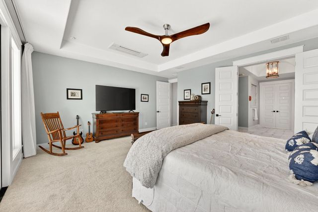 743 Vista Ridge DR, Round Mountain, TX 78663