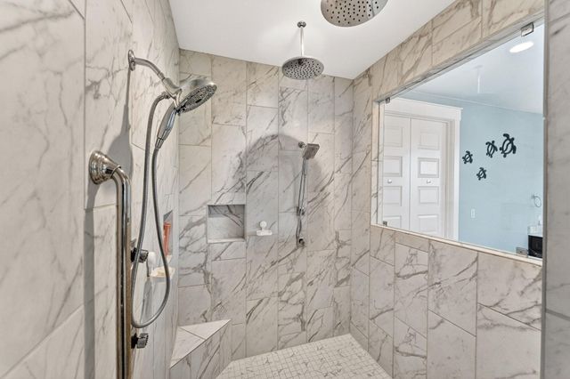 743 Vista Ridge DR, Round Mountain, TX 78663