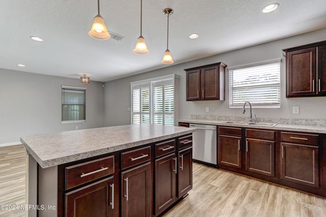 11278 MARGARETS LANDING Place, Jacksonville, FL 32218
