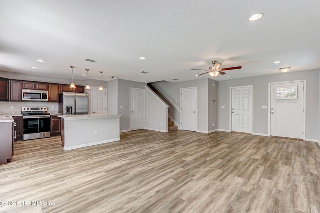 11278 MARGARETS LANDING Place, Jacksonville, FL 32218