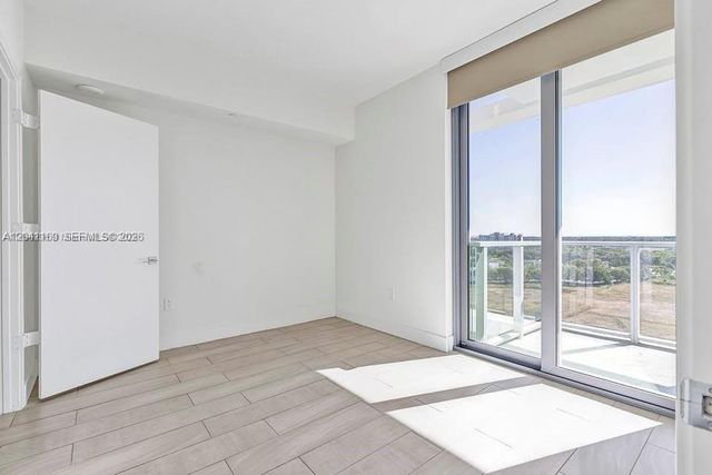 2000 S Metropica Way 907, Sunrise, FL 33323