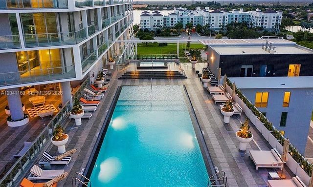 2000 S Metropica Way 907, Sunrise, FL 33323
