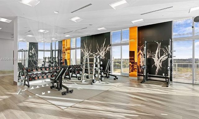 2000 S Metropica Way 907, Sunrise, FL 33323