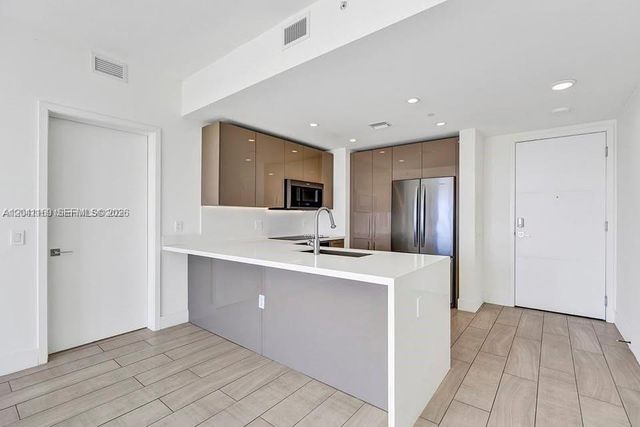 2000 S Metropica Way 907, Sunrise, FL 33323