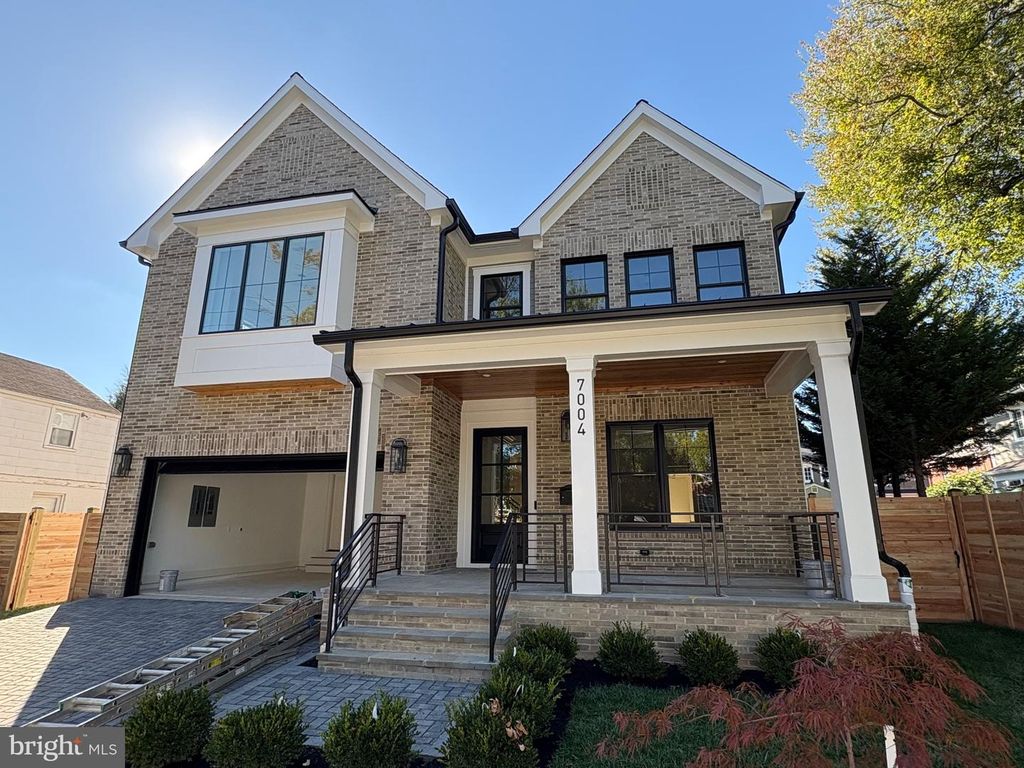 7004 CLARENDON RD, Bethesda, MD 20814