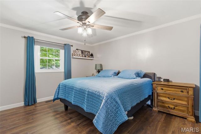 921 Picardy Lane, St Charles, MO 63301