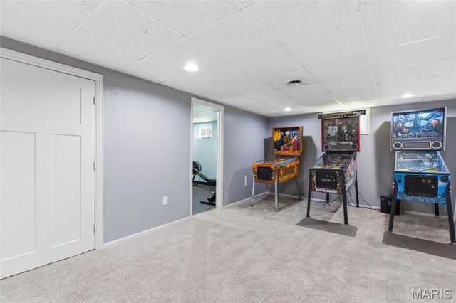921 Picardy Lane, St Charles, MO 63301