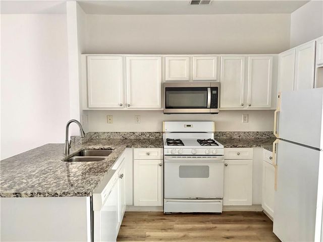 1581 Cove Creek Circle, Norcross, GA 30093
