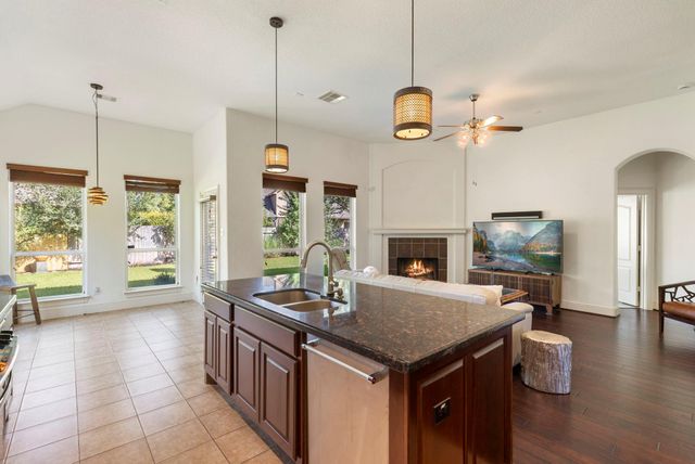 10 Sagamore Ridge Place, Spring, TX 77389