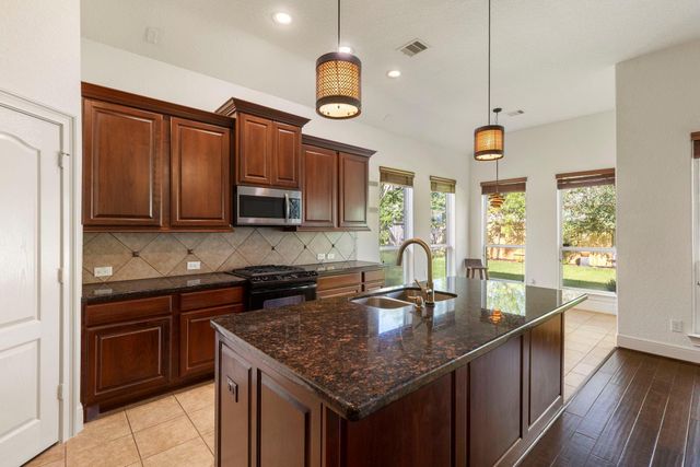10 Sagamore Ridge Place, Spring, TX 77389