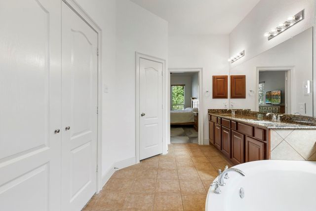 10 Sagamore Ridge Place, Spring, TX 77389