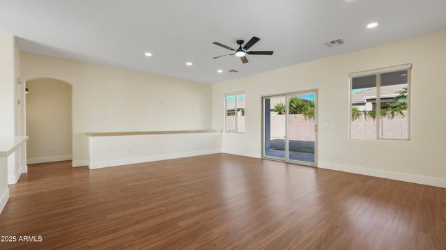 3098 E HAZELTINE Way, Chandler, AZ 85249