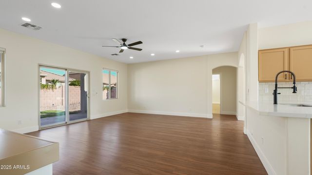 3098 E HAZELTINE Way, Chandler, AZ 85249