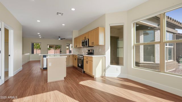 3098 E HAZELTINE Way, Chandler, AZ 85249