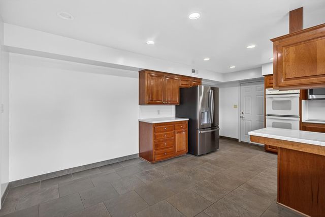 3331 Ellenmere Dr, Sacramento, CA 95821