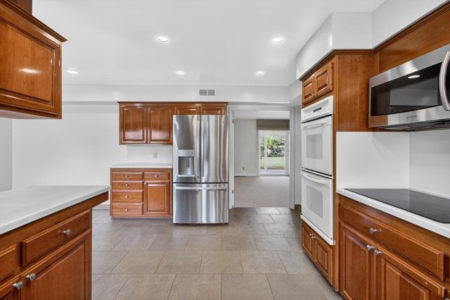 3331 Ellenmere Dr, Sacramento, CA 95821