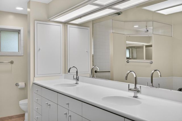 3331 Ellenmere Dr, Sacramento, CA 95821