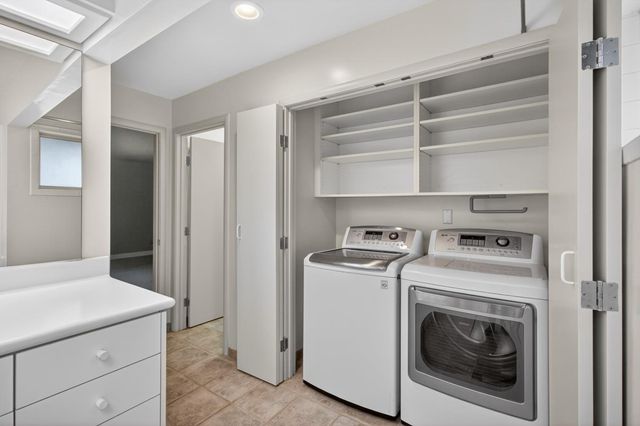 3331 Ellenmere Dr, Sacramento, CA 95821