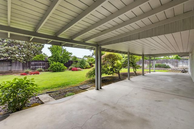 3331 Ellenmere Dr, Sacramento, CA 95821